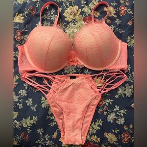Victoria’s Secret bra and panty set